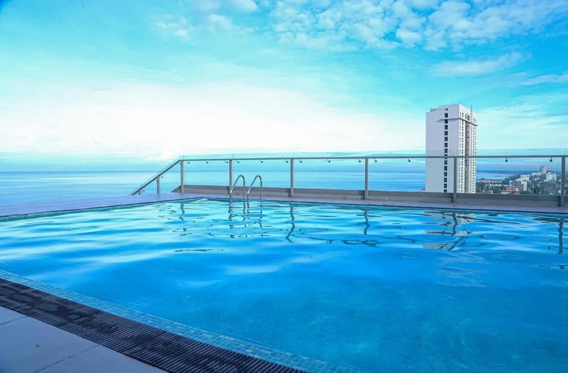 Ocean Breeze Studio Apartment Negombo