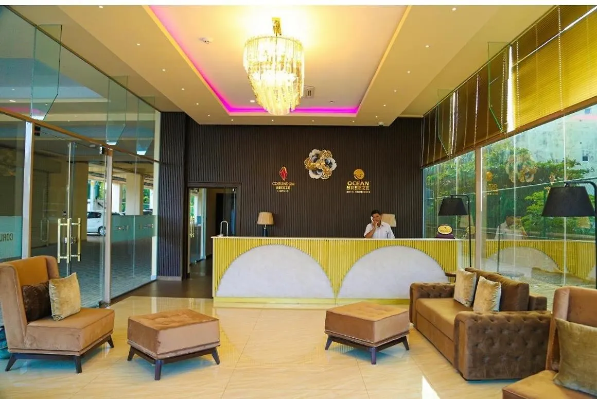 Ocean Breeze Studio Apartment Negombo