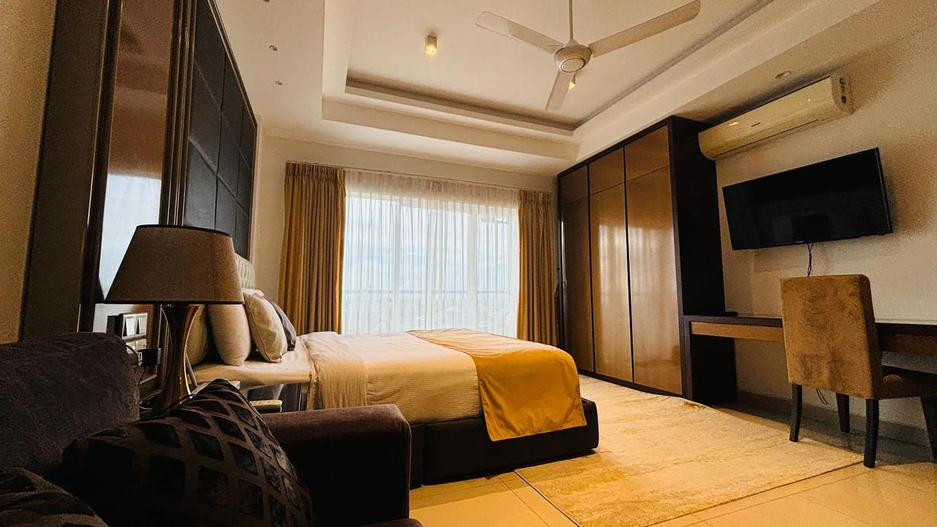 Ocean Breeze Studio Apartment Negombo Sri Lanka